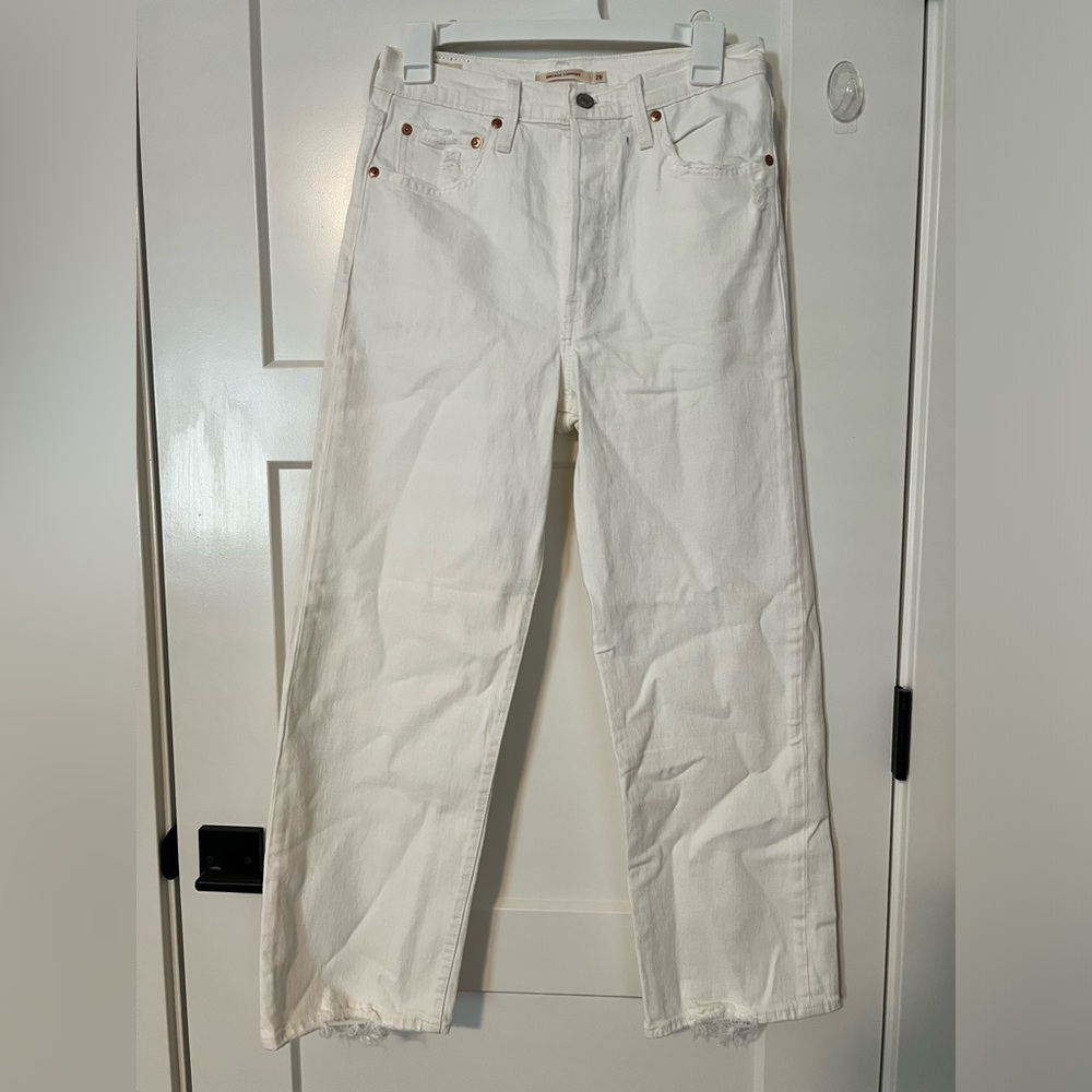 Women Levi Rib cage Straight Jeans